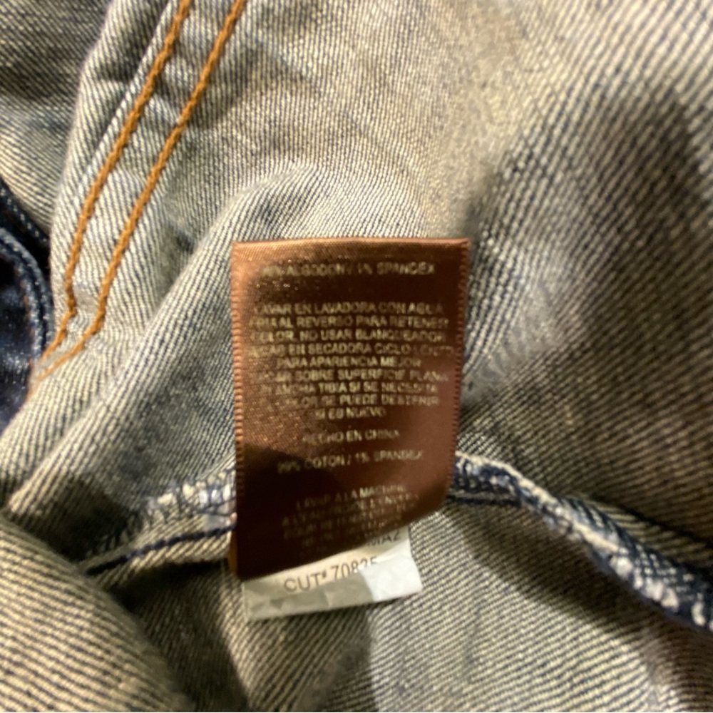 Kut from the Kloth Women's Blue Distressed Denim Jacket - Picture 5 of 8